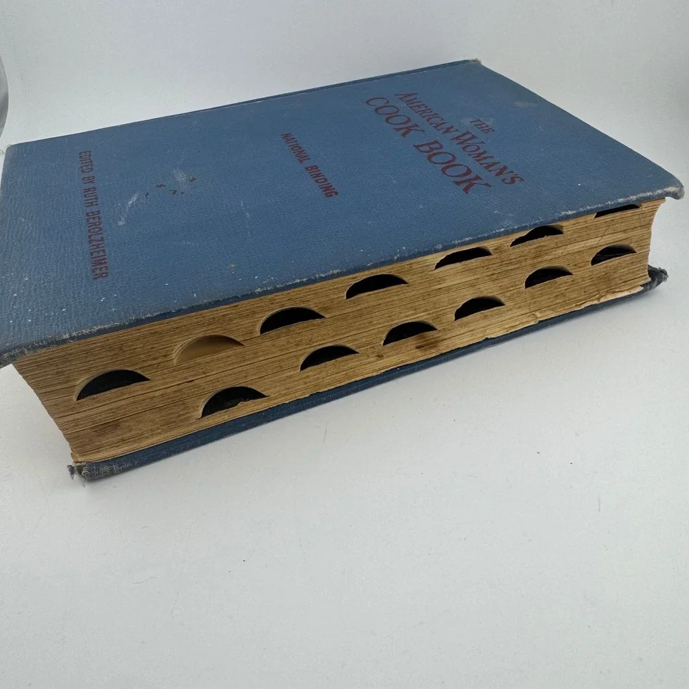 Culinary Arts Institute American Woman's Cook Book 1949 Blue Fair Vintage Tabbed